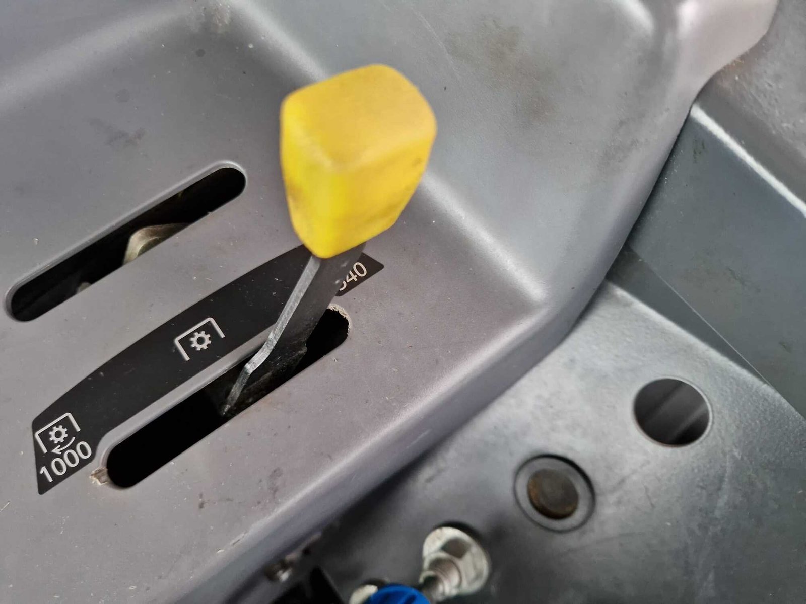 KUBOTA M105 GXS-IV – Image 18