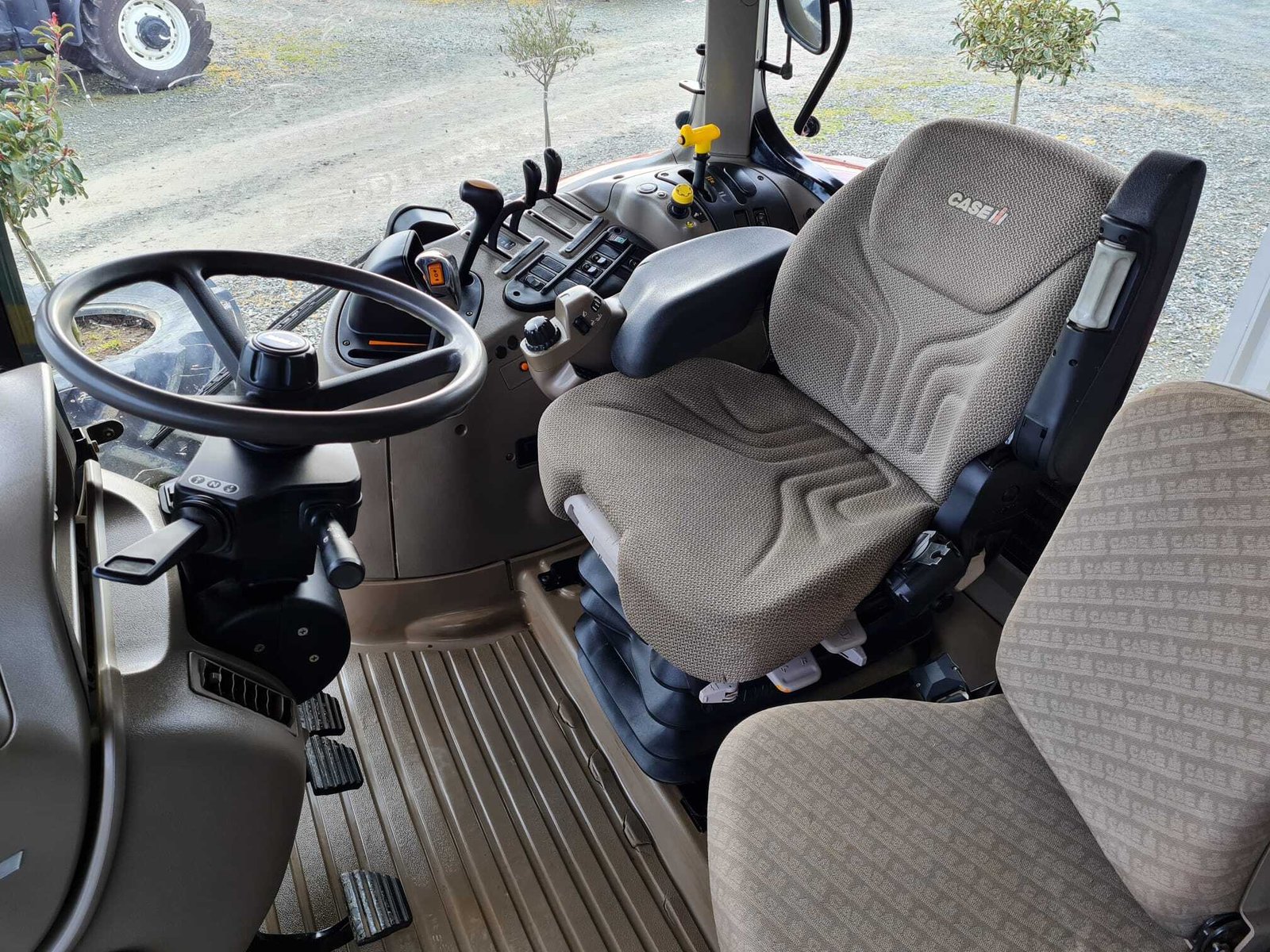 CASE IH MAXXUM 100 – Image 21