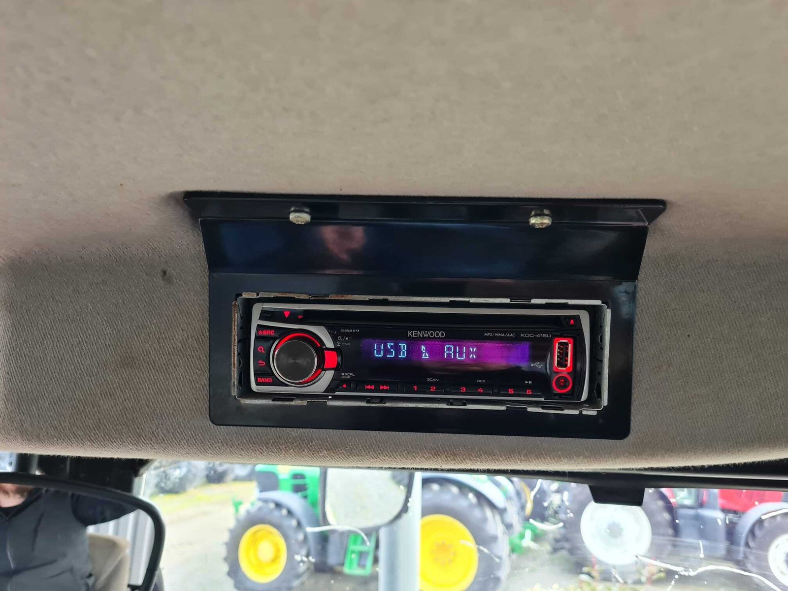 CASE IH MAXXUM 100 – Image 24