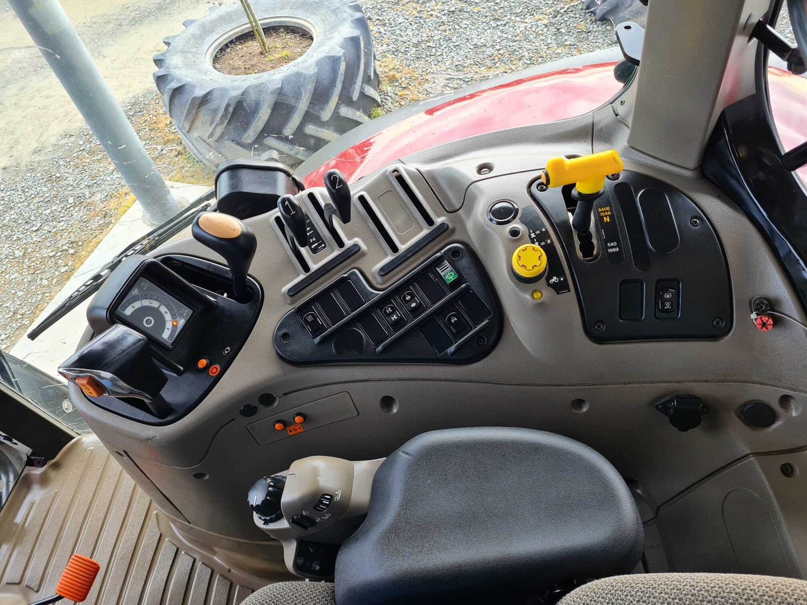 CASE IH MAXXUM 100 – Image 28