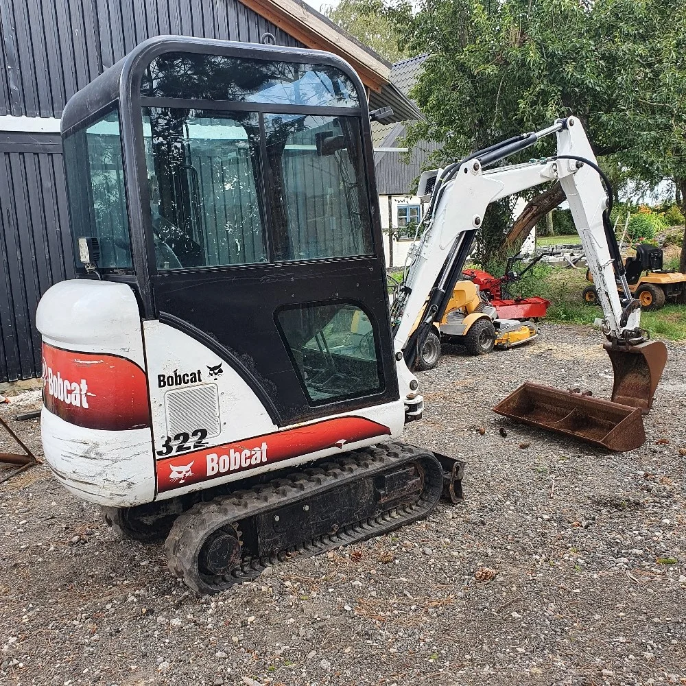 BOBCAT 322G + 3 GODETS – Mini Pelle 1,6T – Image 3