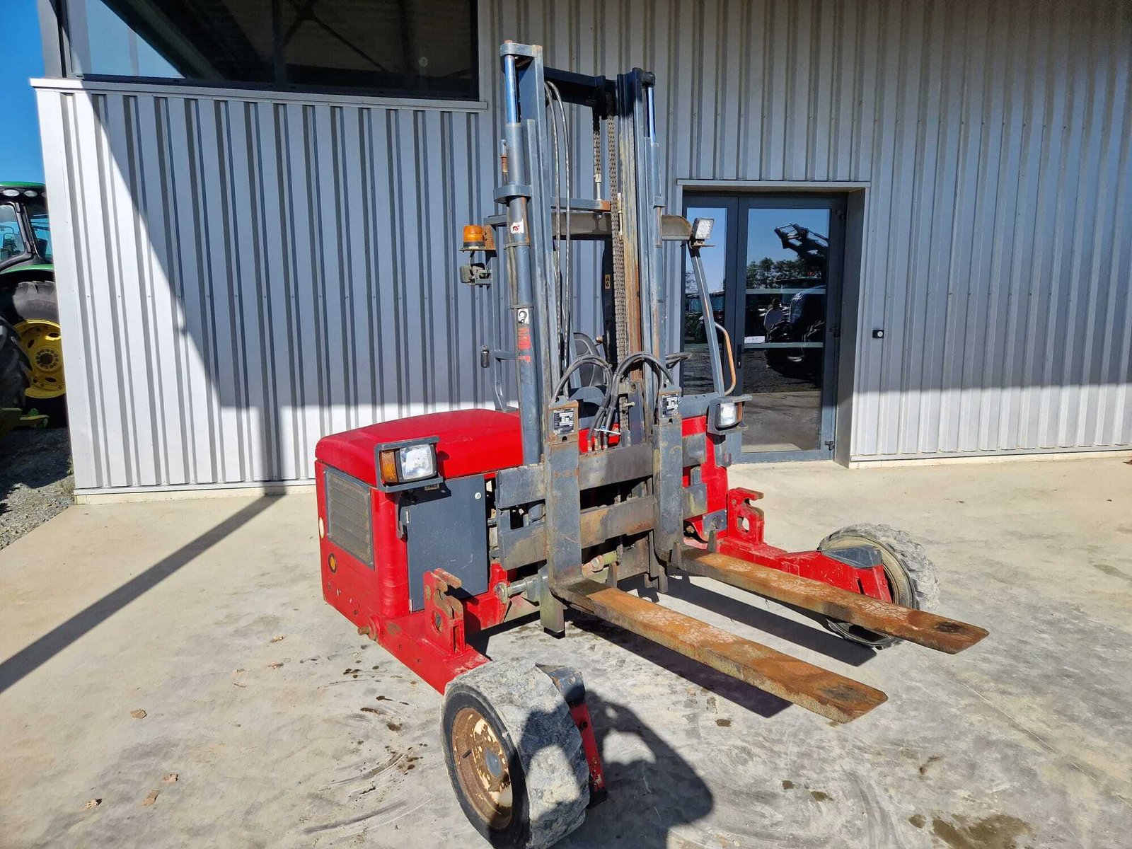 MOFFETT M4 20.3 – Image 3