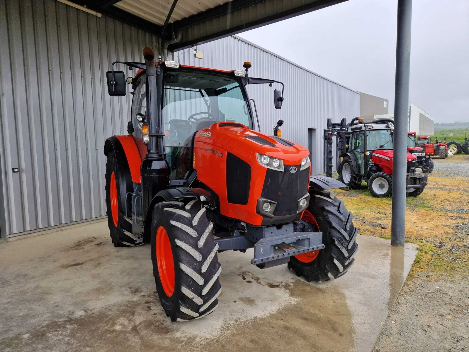 KUBOTA M105 GXS-IV – Image 3