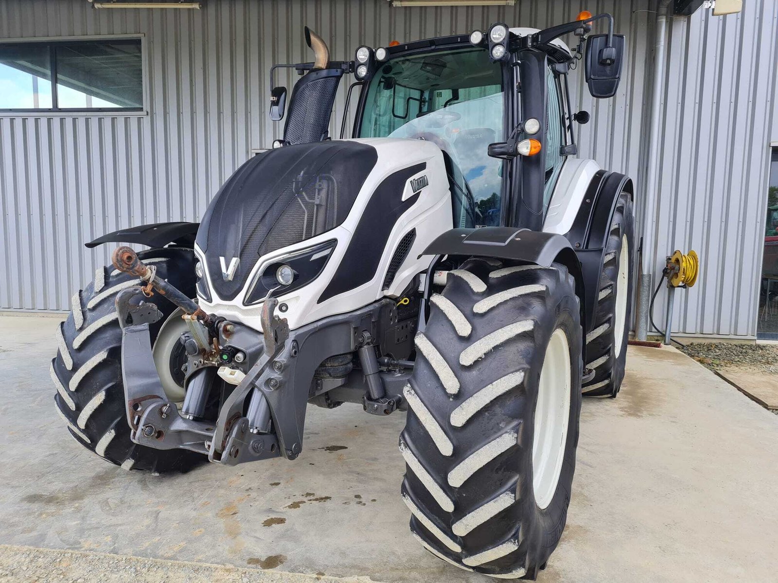 VALTRA T174 ACTIVE – Image 4