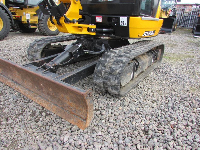 JCB 8029 CTS + 3 GODETS – Mini Pelle 2,9T – Image 3