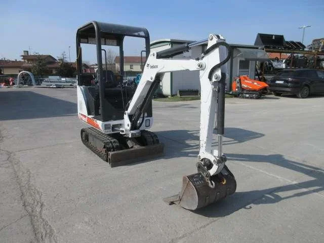 BOBCAT 320 + 3 GODETS – Mini Pelle 1.5T – Image 4