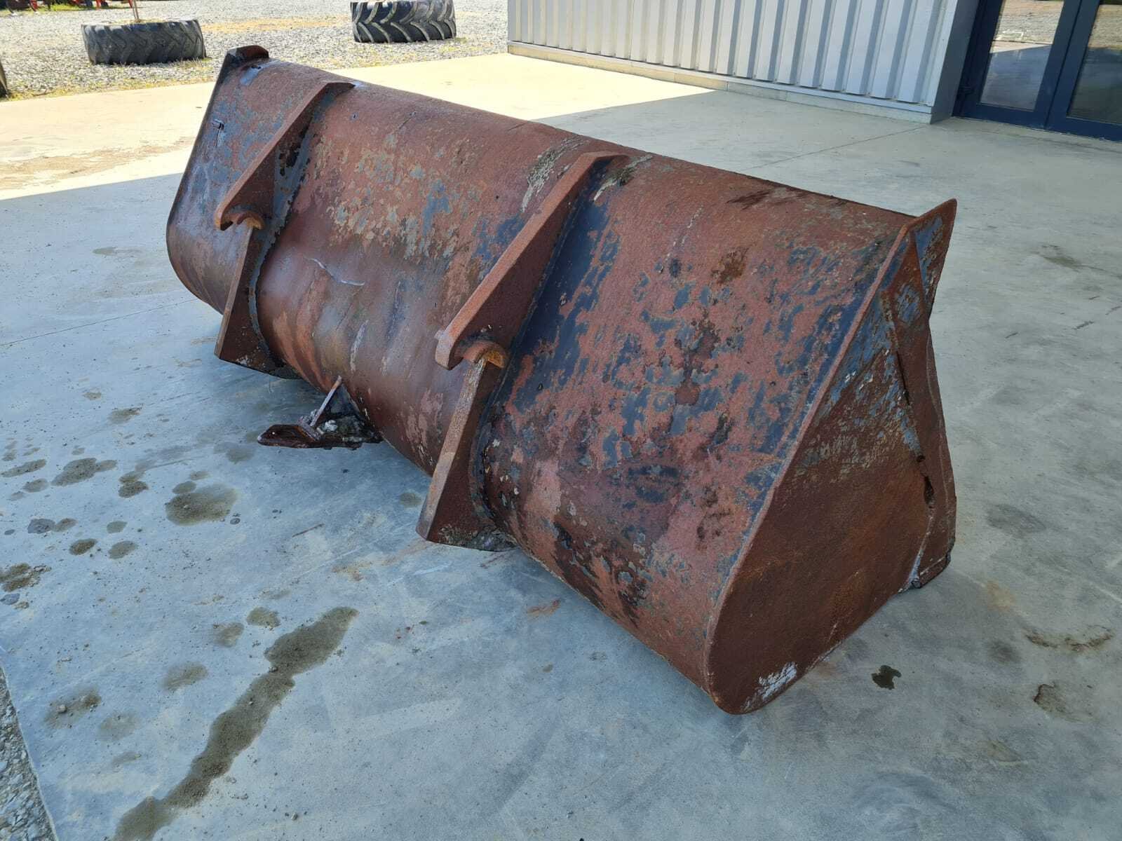 GODET VRAC ATTELAGE MERLO – Image 4