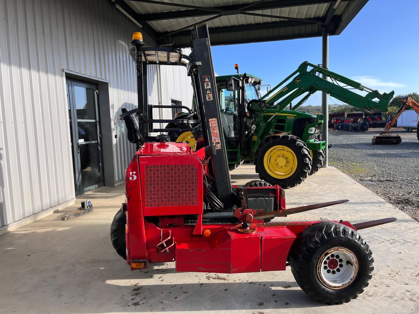 MOFFETT M5.25 – Image 4