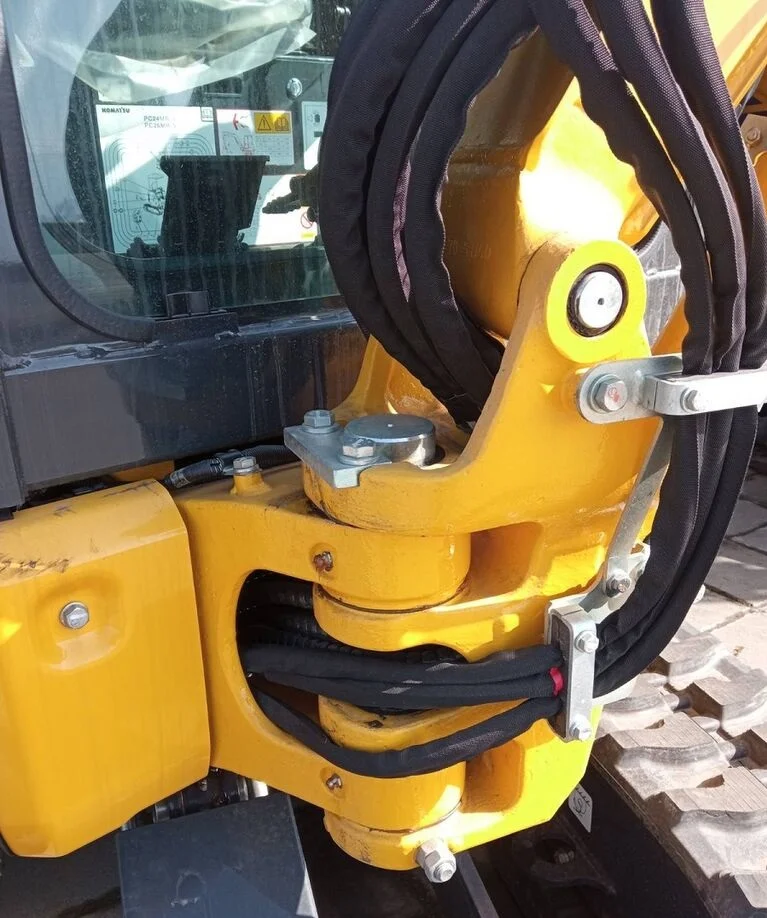 KOMATSU PC 18 MR2 + 3 GODETS – Mini Pelle 1,9T – Image 10