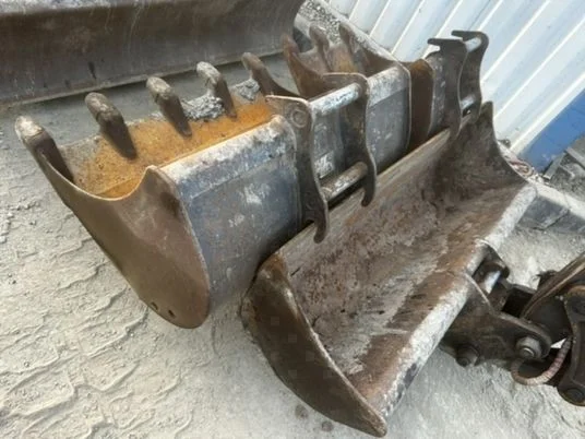 VOLVO EC35 C + 3 GODETS – Mini Pelle 3,6T – Image 5