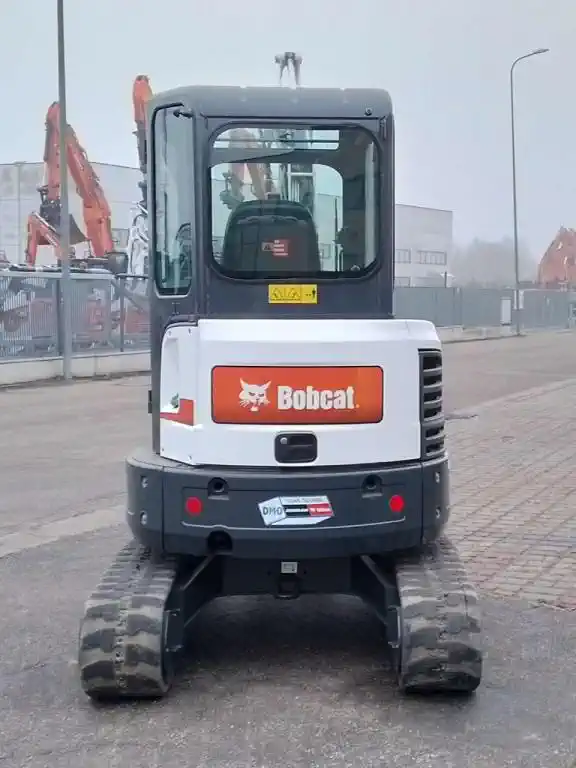 BOBCAT E26 + 3 GODETS – Mini Pelle 2,64T – Image 5