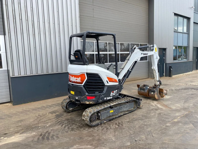 BOBCAT E27 + 3 GODETS – Mini Pelle 2,68T – Image 5