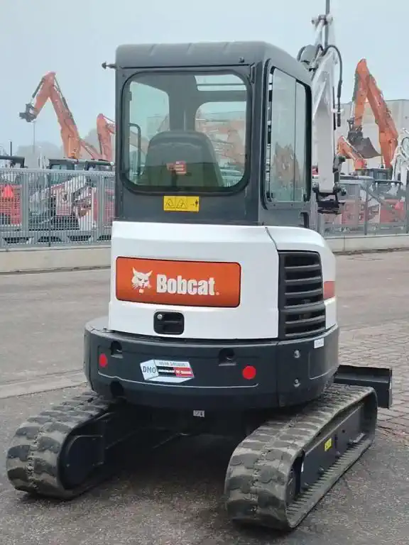 BOBCAT E26 + 3 GODETS – Mini Pelle 2,64T – Image 6
