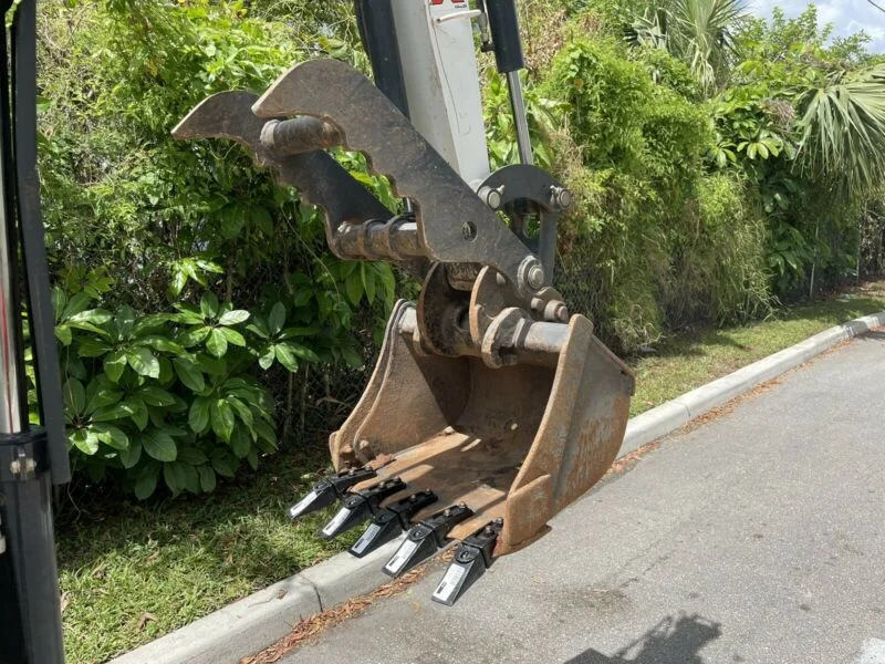 Mini-Pelle Bobcat Modèle E26 – Image 7