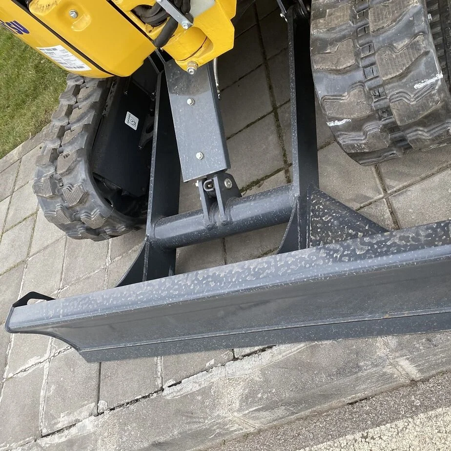 KOMATSU PC 18 MR2 + 3 GODETS – Mini Pelle 1,9T – Image 16