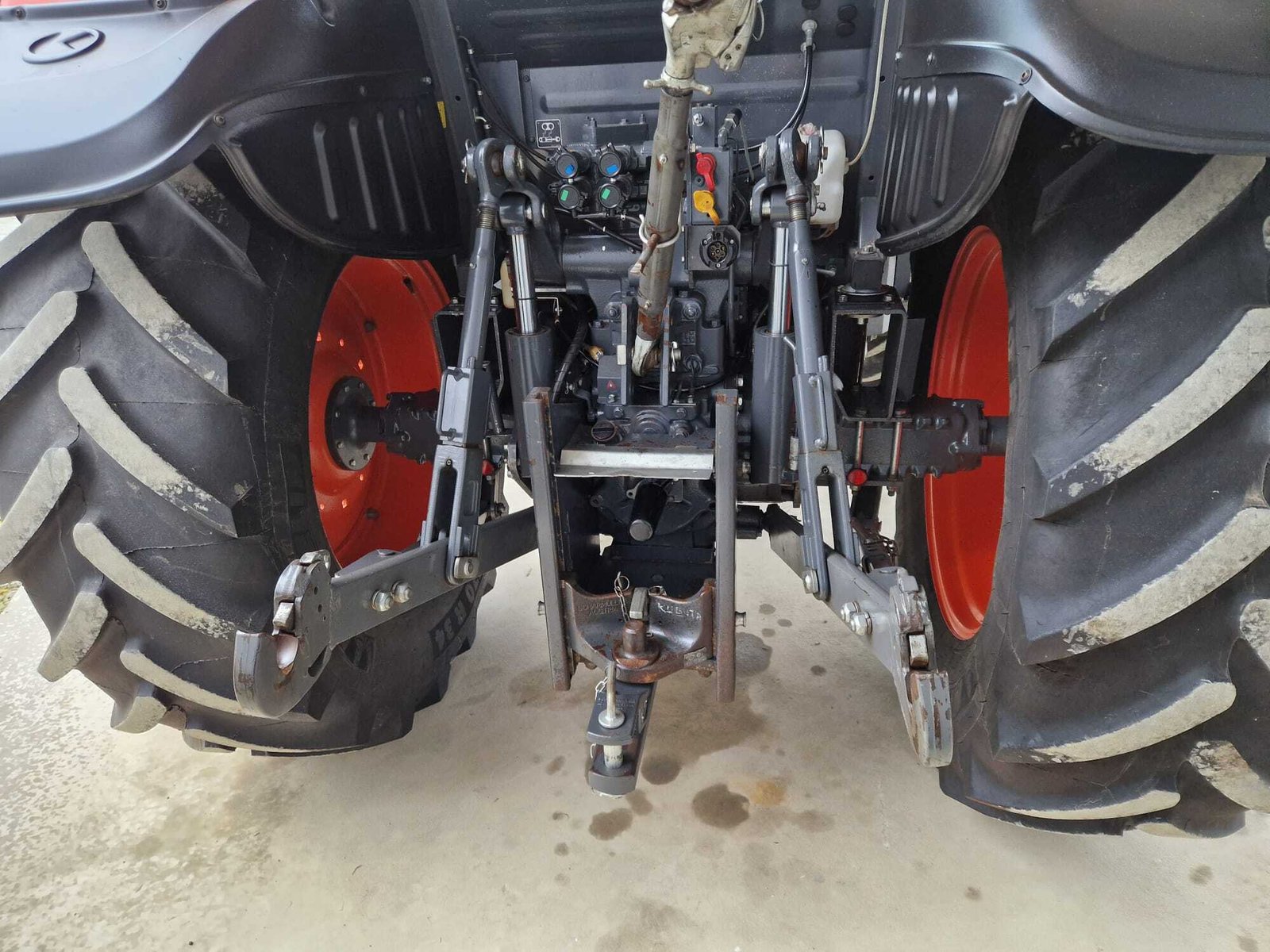 KUBOTA M105 GXS-IV – Image 7