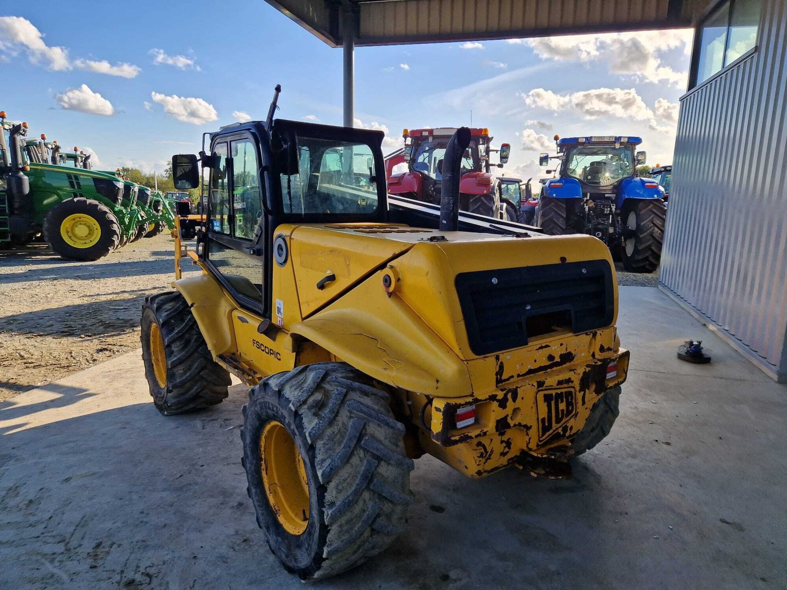 JCB 520.50 – Image 9