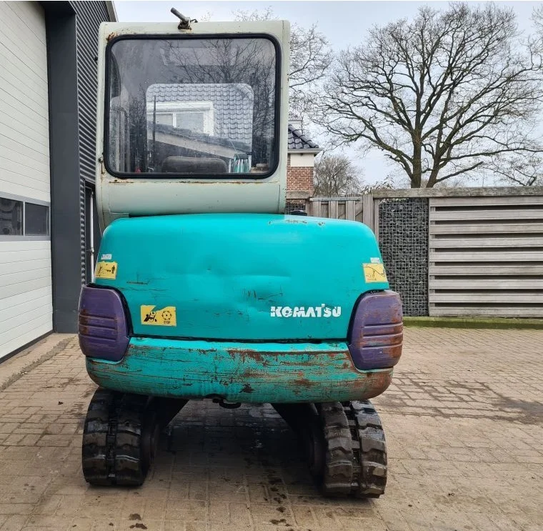 KOMATSU PC30-7 + 3 GODETS – Mini Pelle 3,8T – Image 9