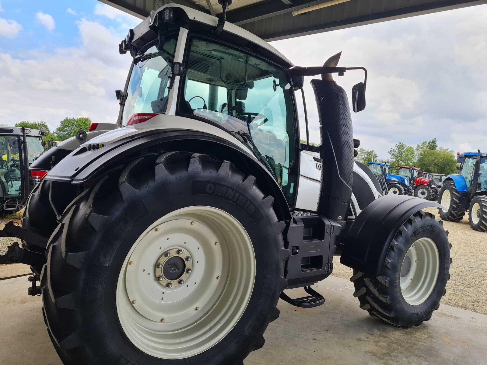 VALTRA T174 ACTIVE – Image 10