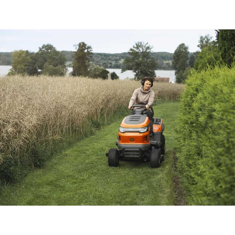 Tondeuse autoportée Husqvarna TS215T – Image 5