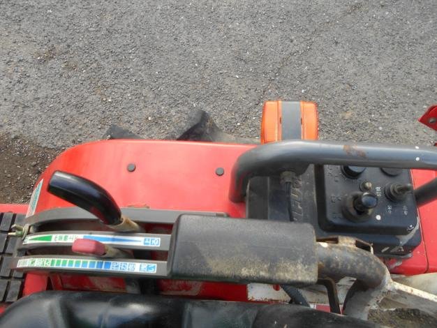 Tracteur Yanmar d'occasion de 14 chevaux – Image 5