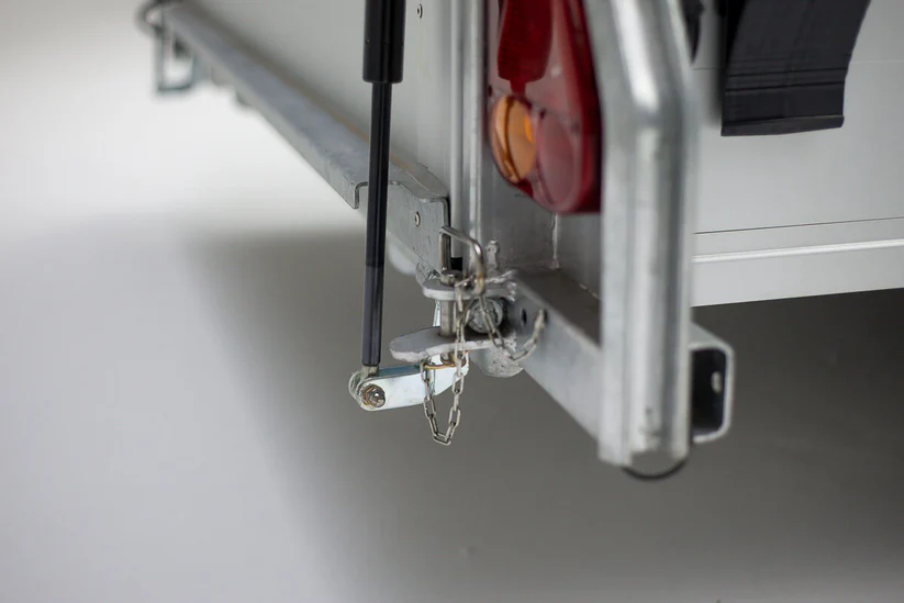 Remorque fermée aluminium & fibre CUNI ONNE XXL – Image 3