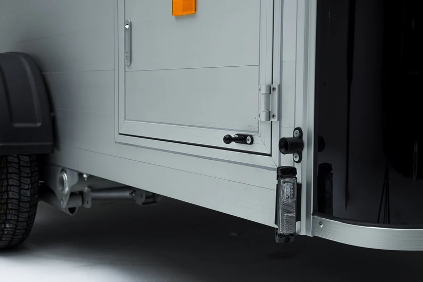 Remorque fermée aluminium & fibre CUNI ONNE XXL – Image 9